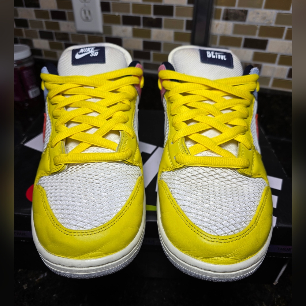 Nike SB Dunk Low x 'Be True' EUC RARE Size 11.5 W/ Original Box - Picture 3 of 7